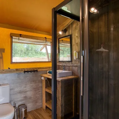 Campismo de Luxo Sweet Lodge, Glamping Aquitaine Saint-Aigne