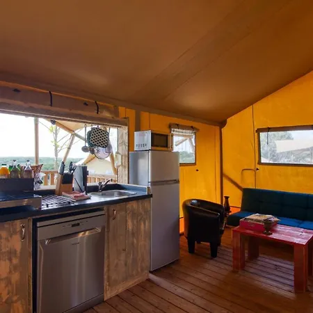 Sweet Lodge, Glamping Aquitaine * Saint-Aigne