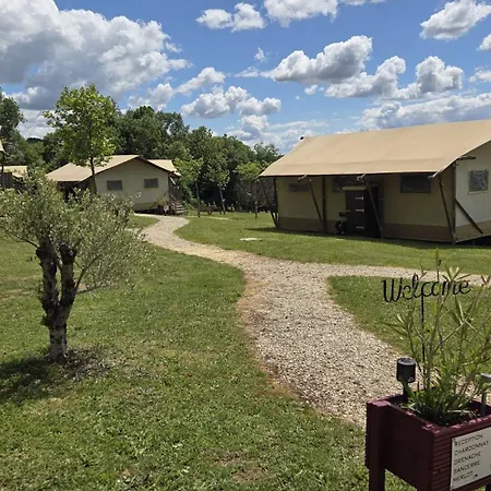Sweet Lodge, Glamping Aquitaine Camping Saint-Germain-et-Mons